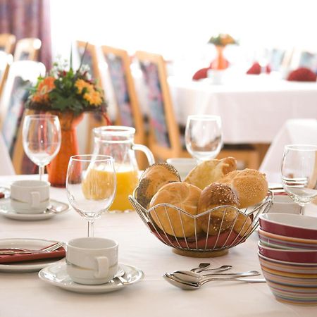 Hotel Gasthof Pension Riebel Etzenricht ภายนอก รูปภาพ
