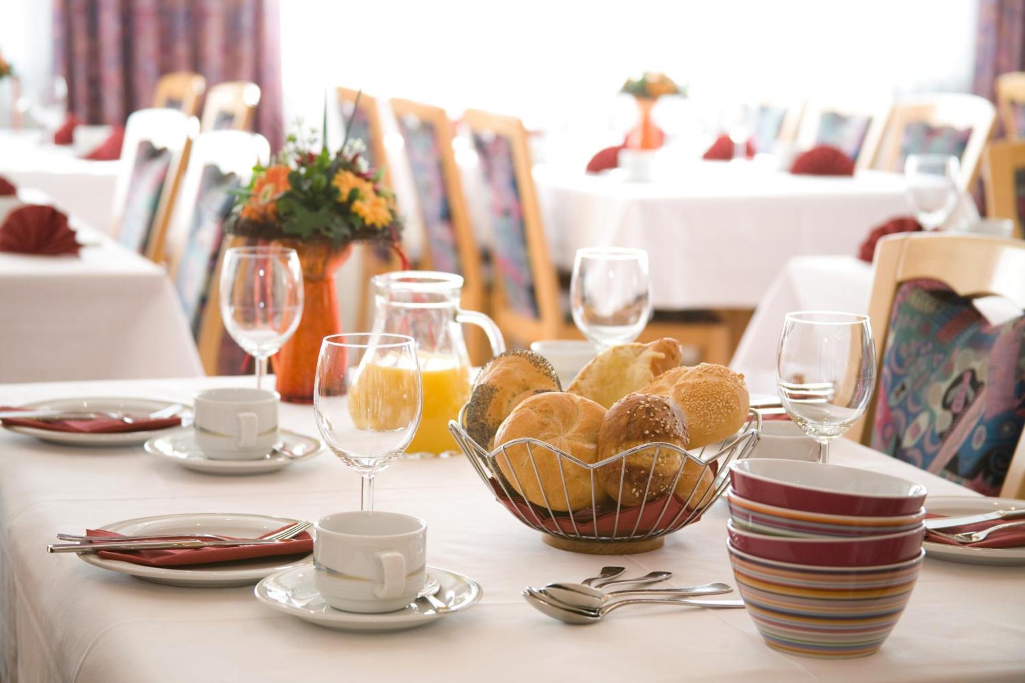 Hotel Gasthof Pension Riebel Etzenricht ภายนอก รูปภาพ