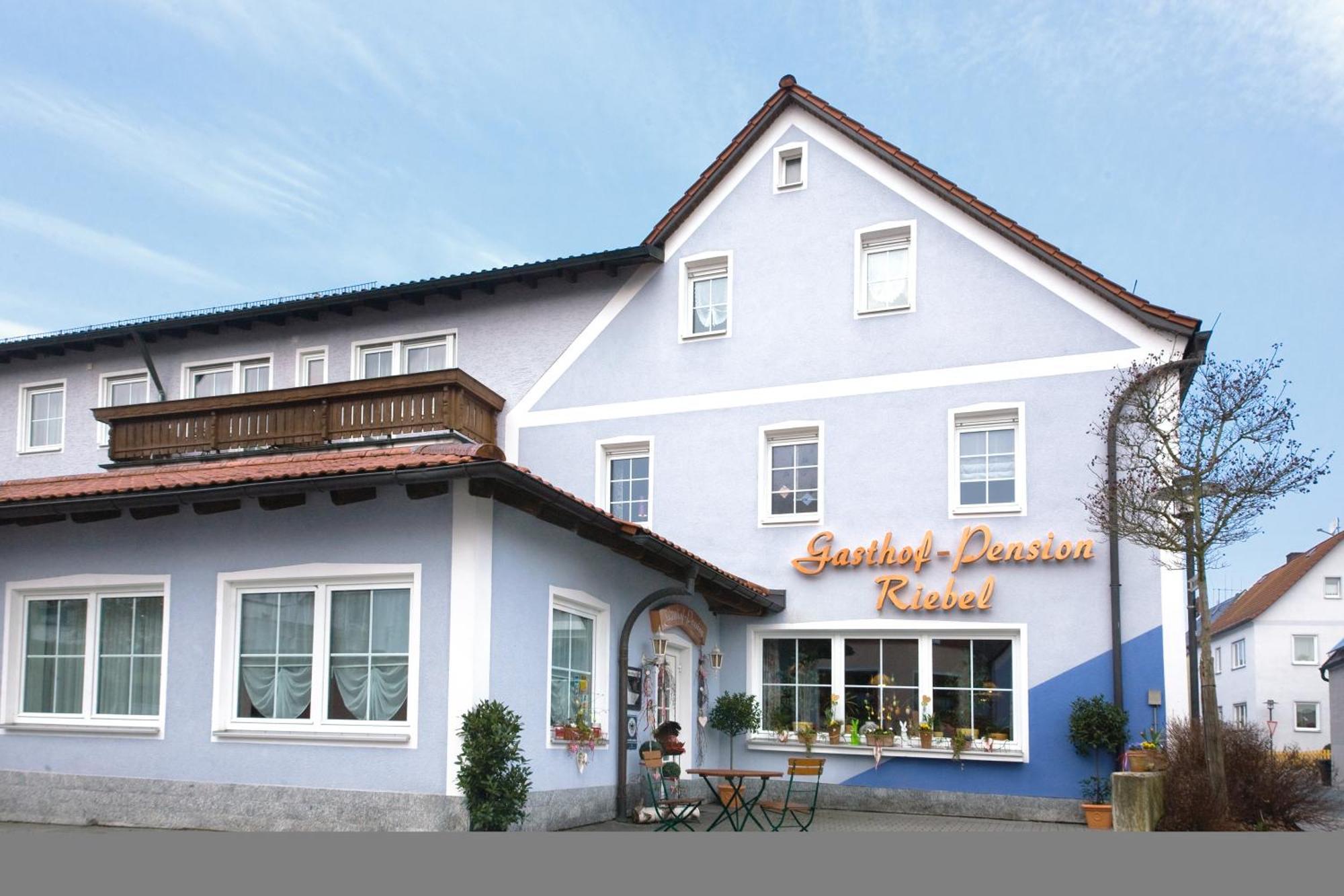 Hotel Gasthof Pension Riebel Etzenricht ภายนอก รูปภาพ